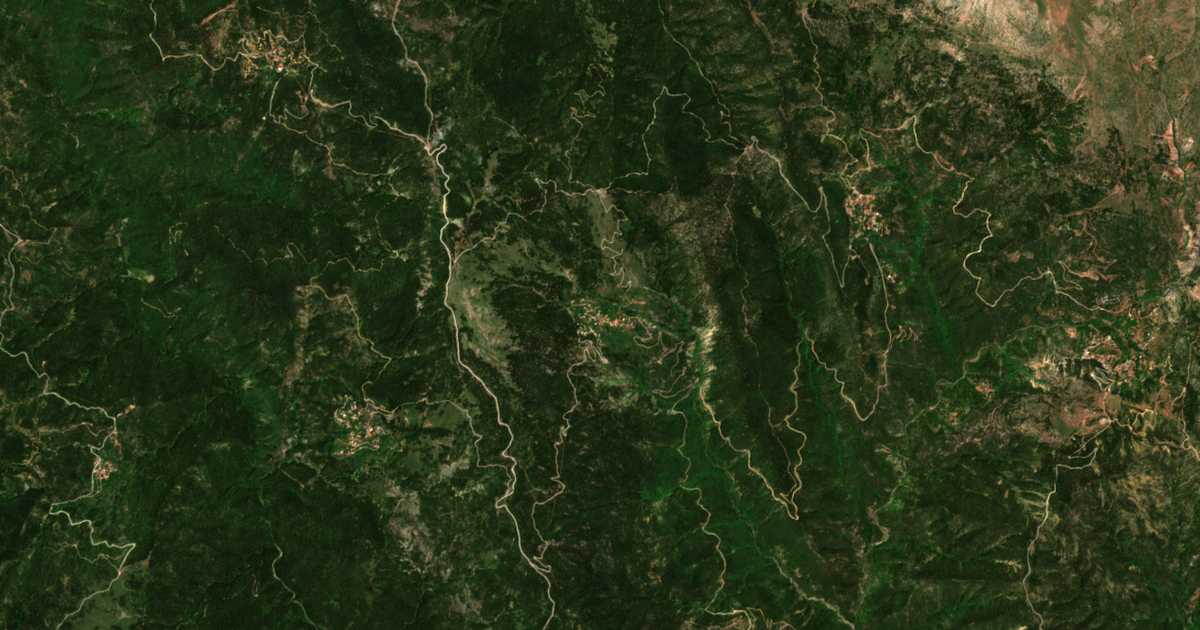 Mapa por satélite de Ypsilón Choríon