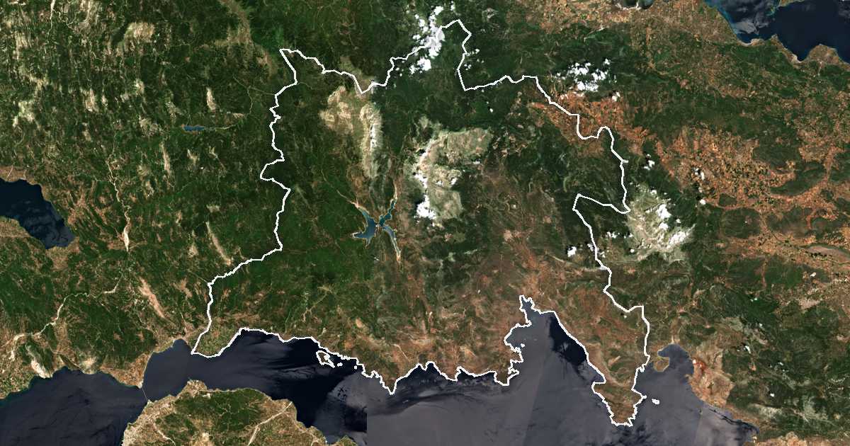 Imagen de satélite con el límite trazado: Fócida
