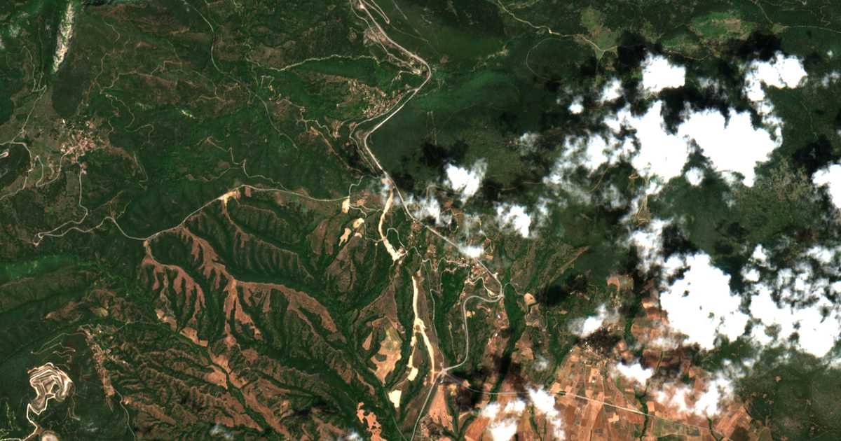 Mapa por satélite de Áno Brálos