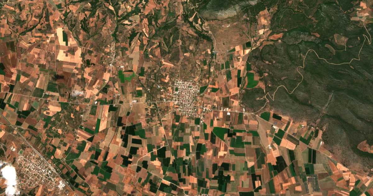 Mapa por satélite de Eláteia