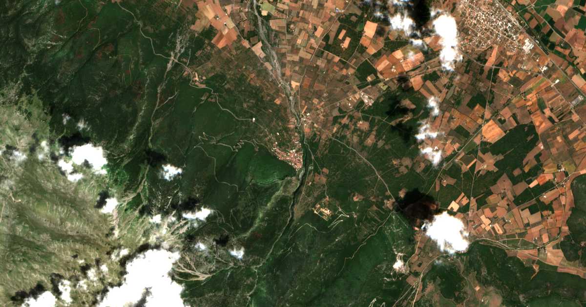 Mapa por satélite de Tithorea