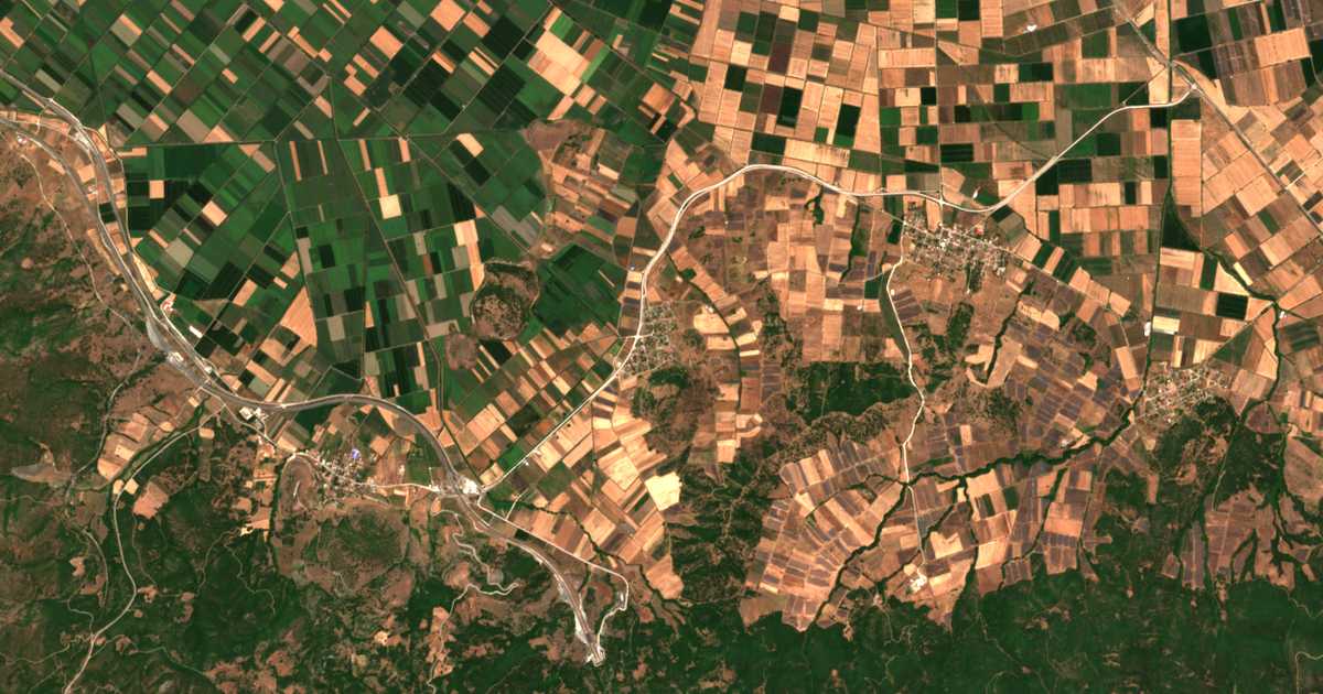 Mapa por satélite de Koromiléa