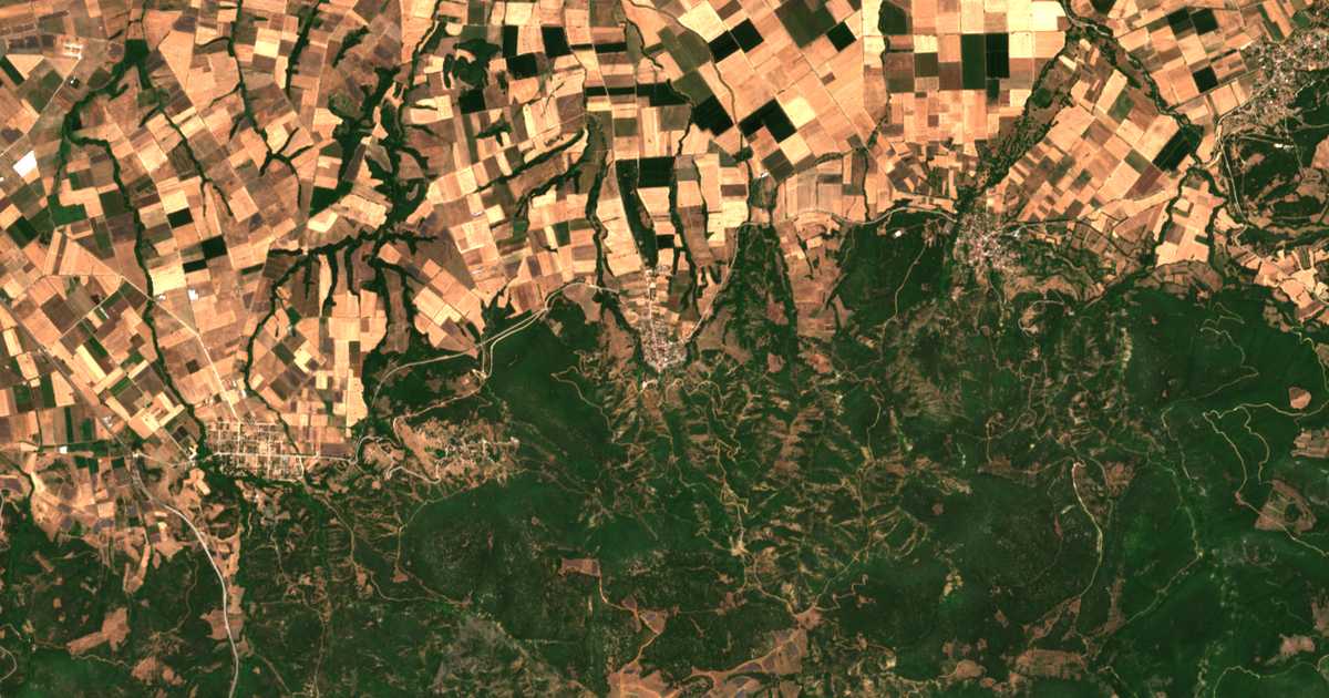 Mapa por satélite de Makrolívadon