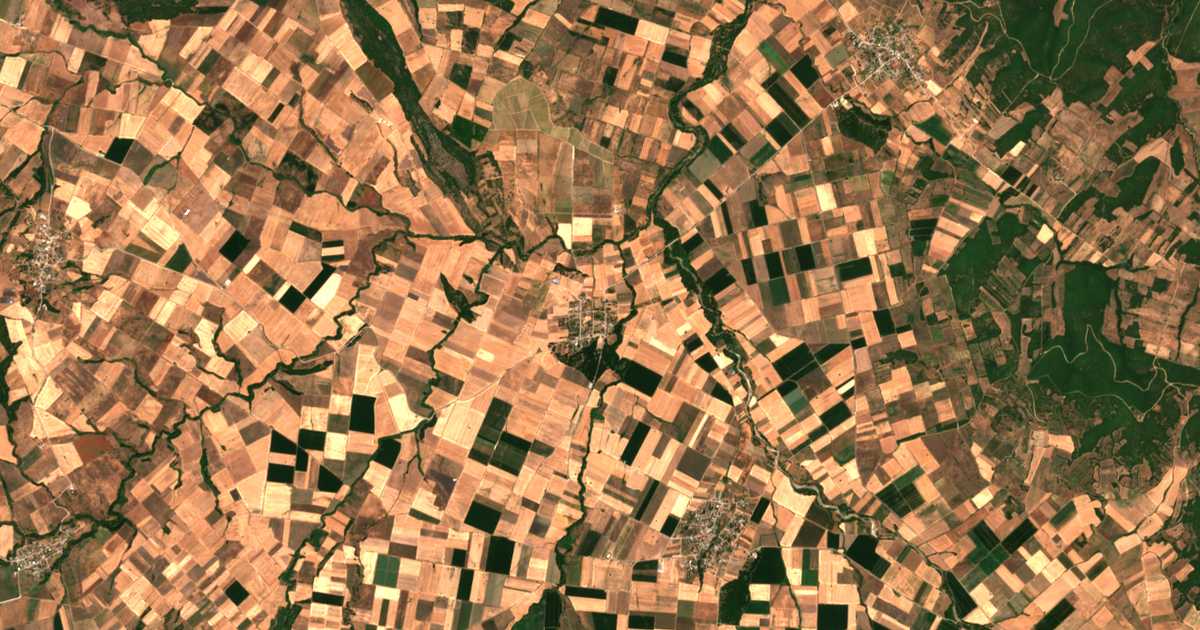 Mapa por satélite de Polydéndrion