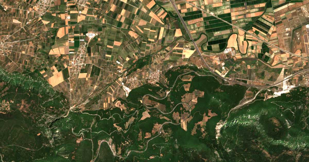 Mapa por satélite de Áno Damásta