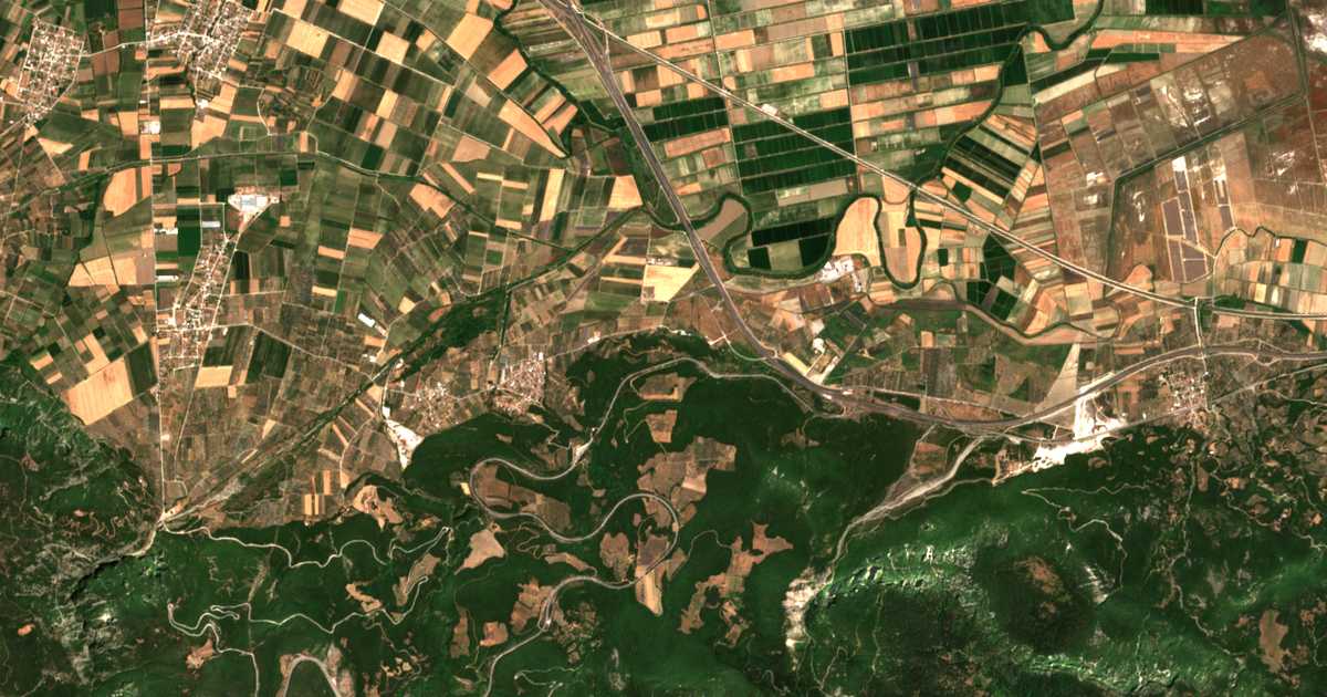 Mapa por satélite de Káto Damásta
