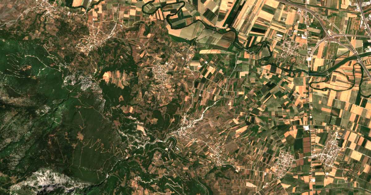 Mapa por satélite de Zakaíika