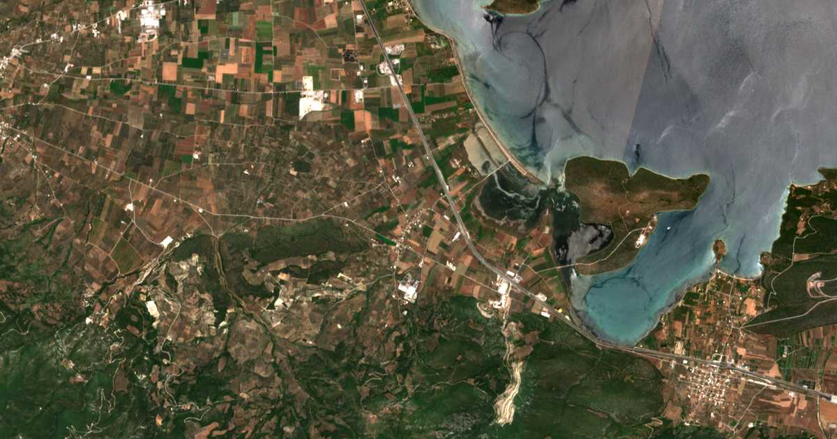 Mapa por satélite de Kyparíssion
