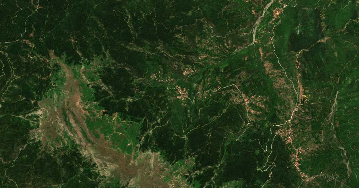 Mapa por satélite de Pougkákia
