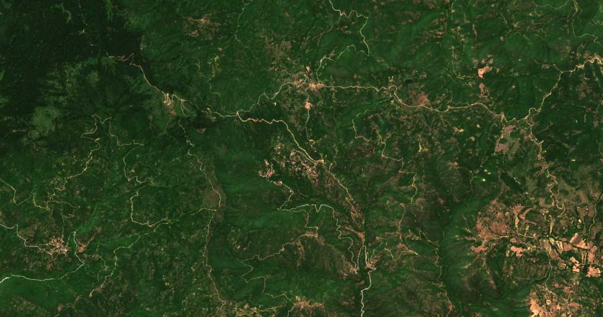 Mapa por satélite de Rovoliárion