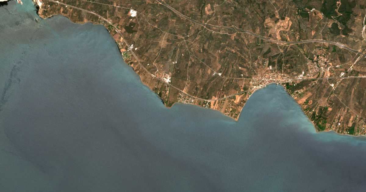 Mapa por satélite de Petarádes