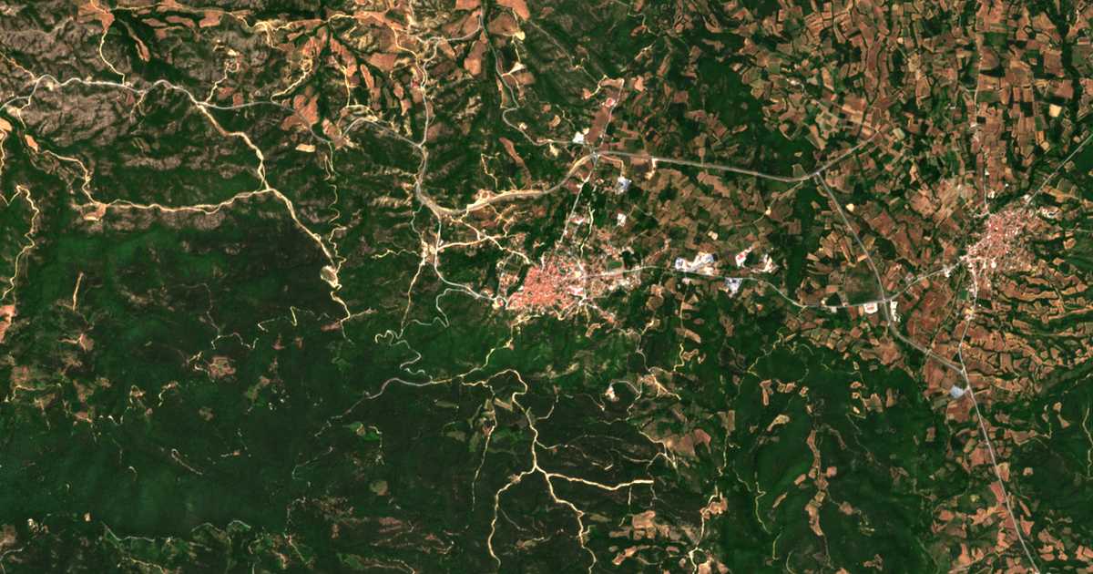 Mapa por satélite de Arnaía