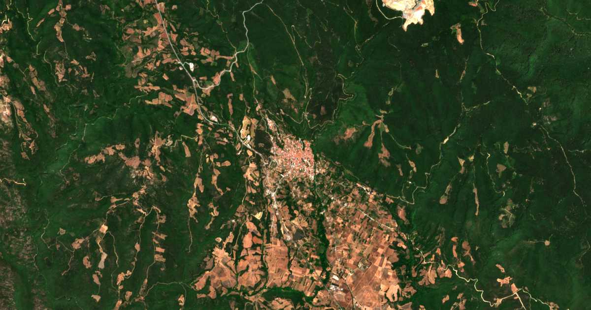 Mapa por satélite de Megáli Panagía