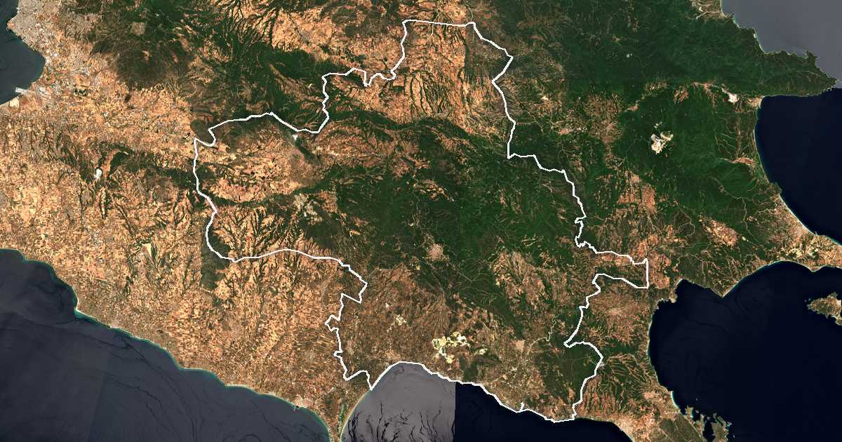 Imagen de satélite con el límite trazado: Dímos Polygýrou