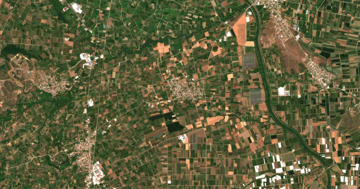 Mapa por satélite de Charíessa