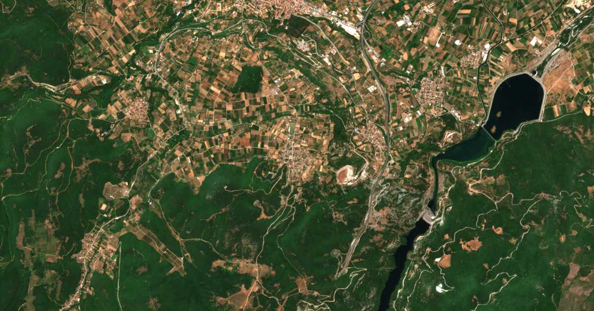 Mapa por satélite de Ráchi