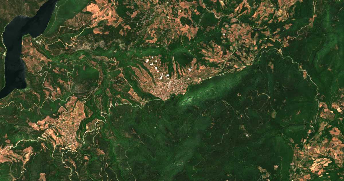 Mapa por satélite de Rizómata