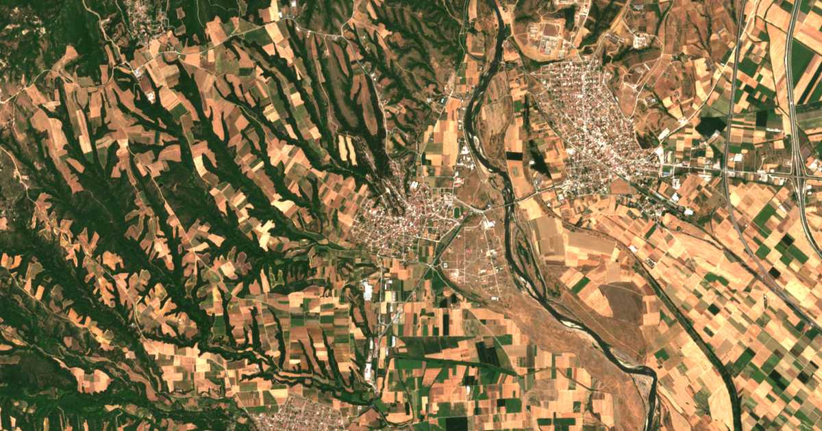 Mapa por satélite de Axioúpoli