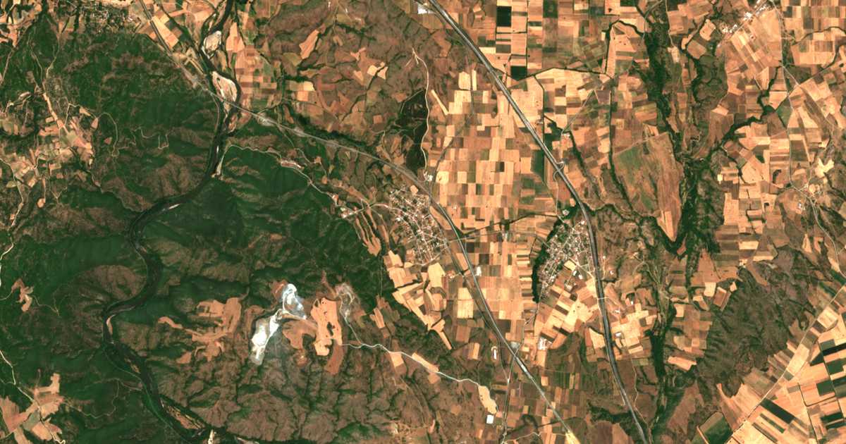 Mapa por satélite de Mikrón Dásos