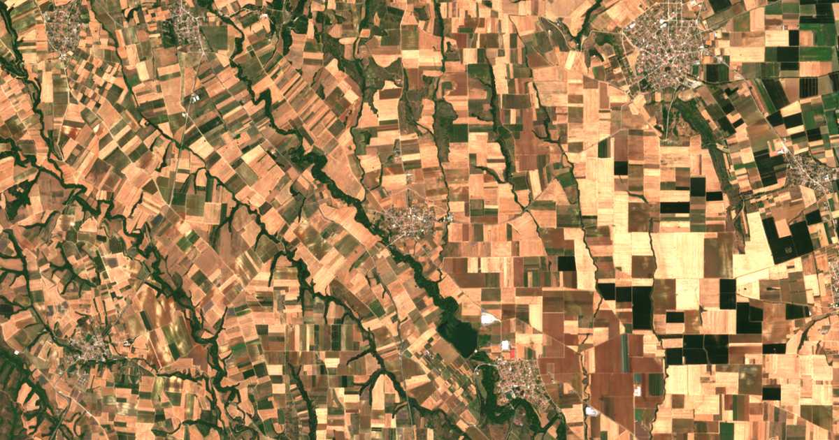 Mapa por satélite de Polýpetron