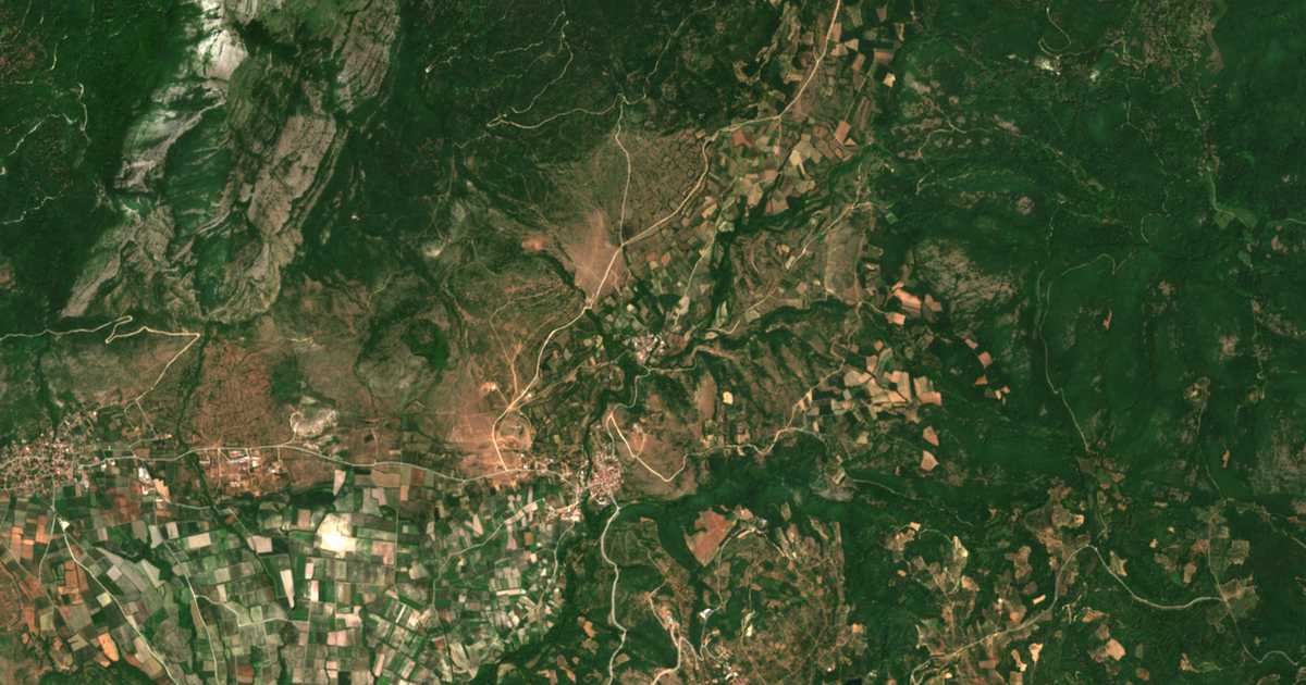 Mapa por satélite de Lagkadiá