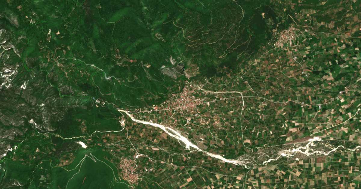 Mapa por satélite de Loutrákion