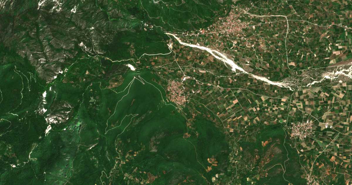 Mapa por satélite de Órma