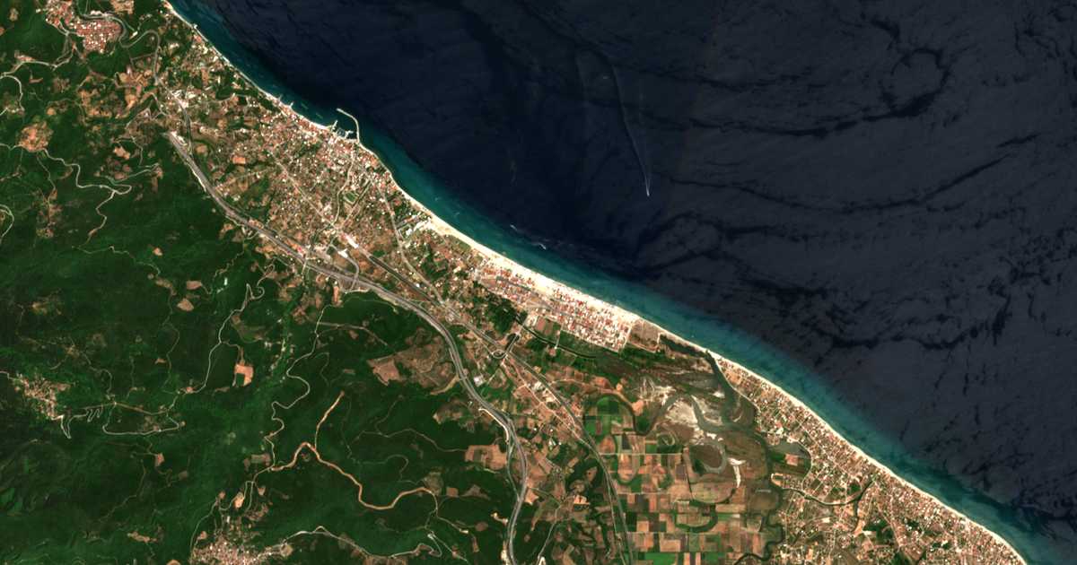 Mapa por satélite de Néoi Póroi