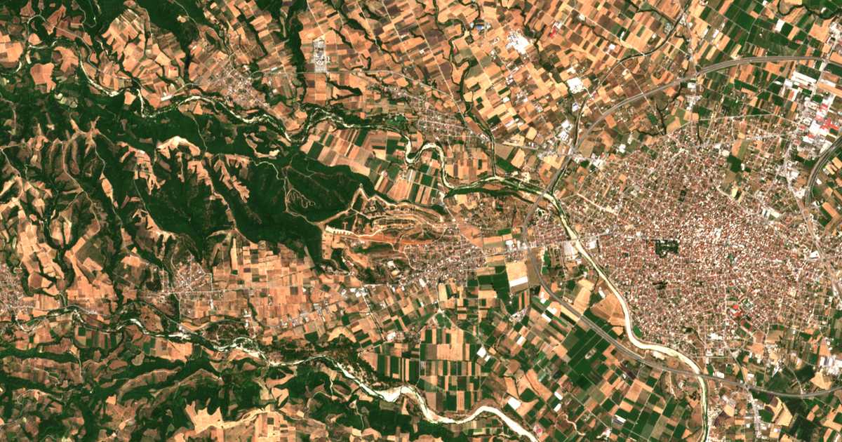 Mapa por satélite de Agía Varvára