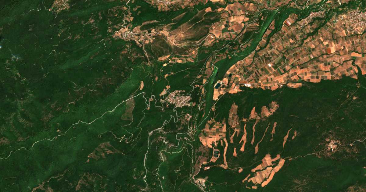 Mapa por satélite de Foteiná