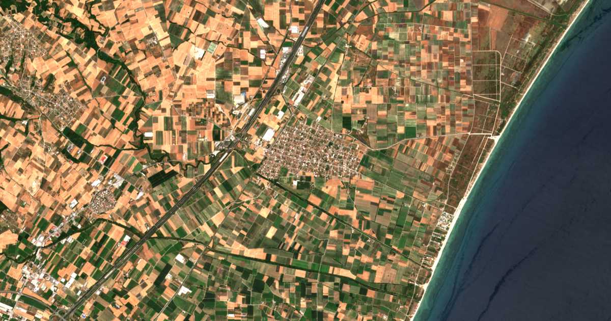 Mapa por satélite de Korinós