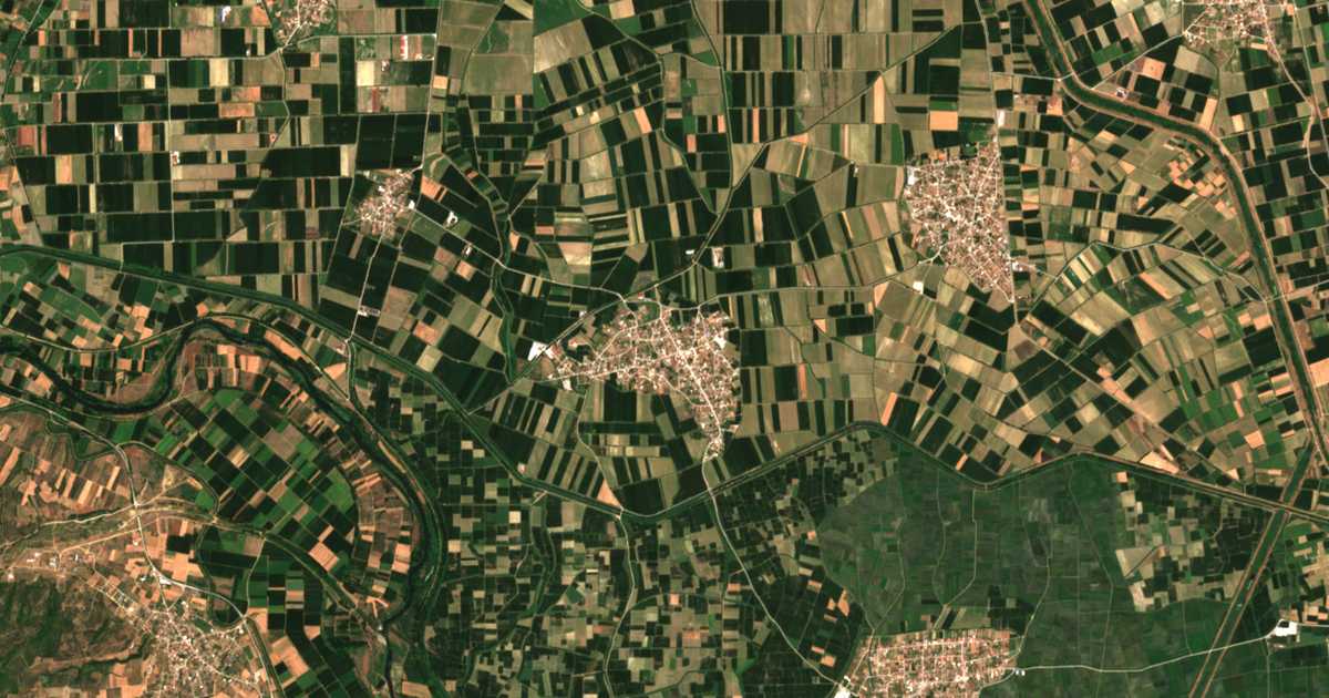 Mapa por satélite de Karperí