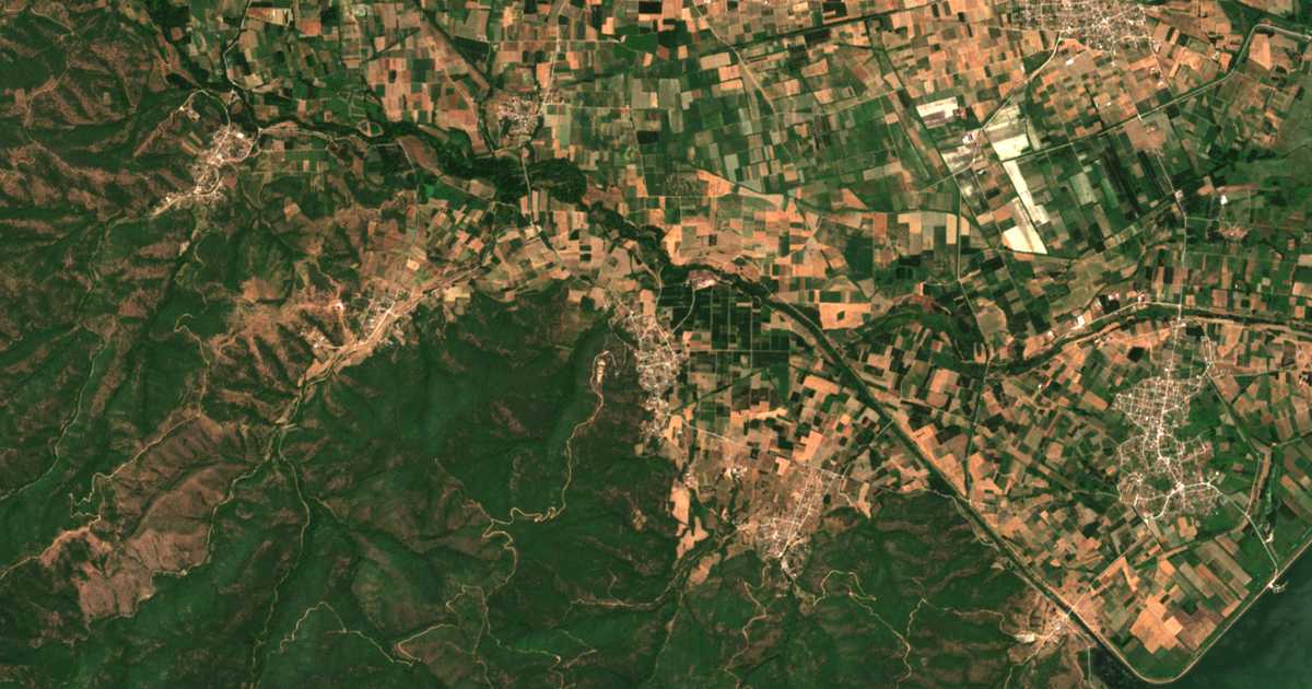 Mapa por satélite de Monastirákion