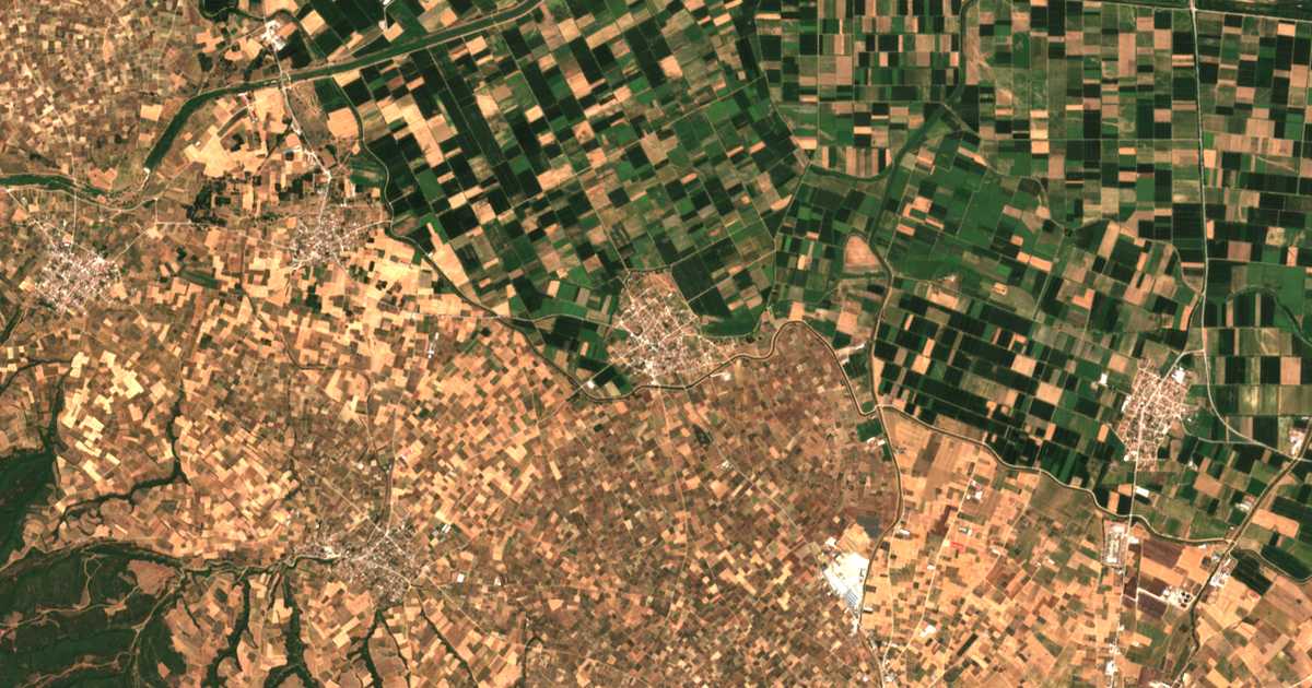 Mapa por satélite de Agía Paraskeví