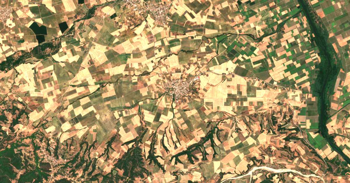 Mapa por satélite de Efkarpía