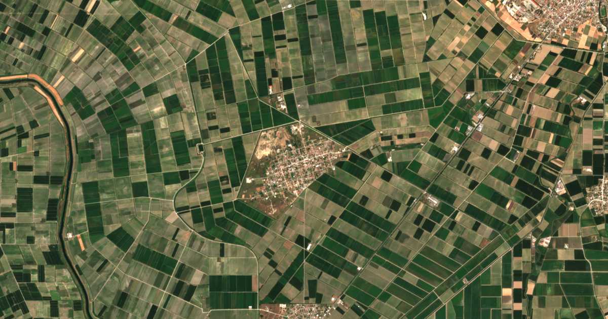 Mapa por satélite de Mikrón Monastírion