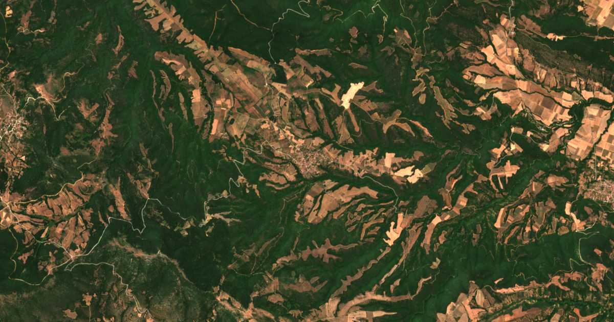 Mapa por satélite de Petrokérasa