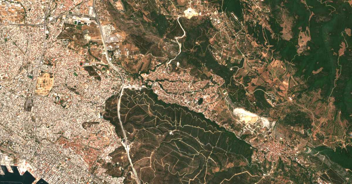 Mapa por satélite de Péfka