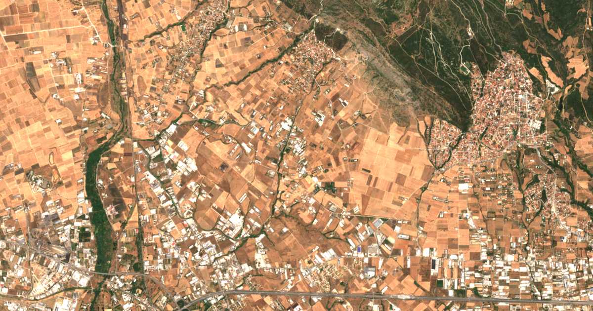 Mapa por satélite de Ágios Geórgios