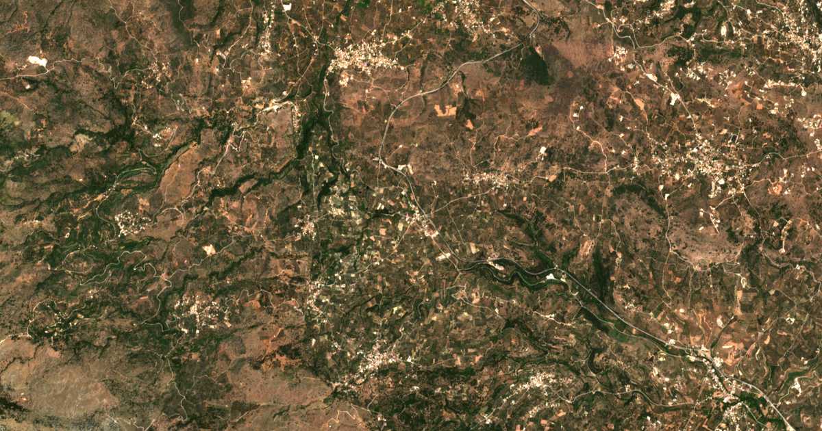 Mapa por satélite de Ágioi Pántes