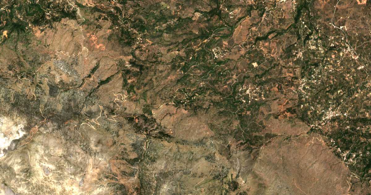 Mapa por satélite de Karés