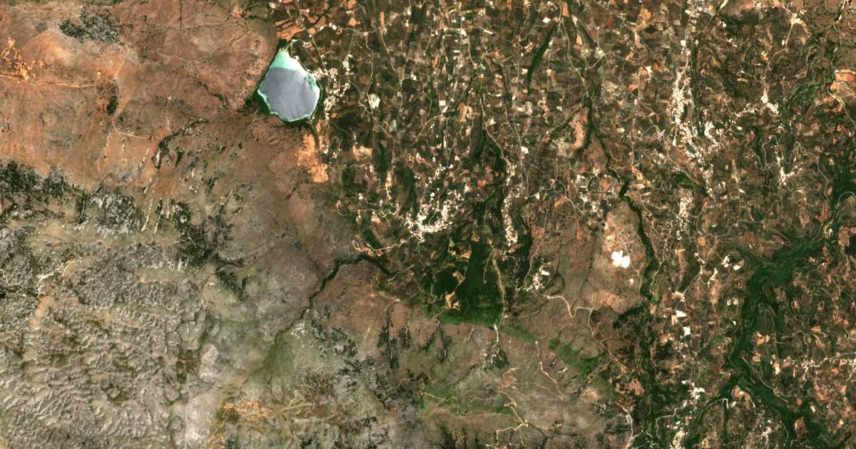 Mapa por satélite de Kourná