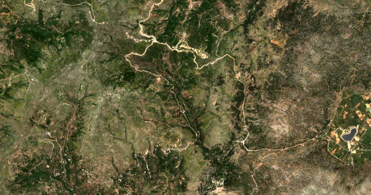 Mapa por satélite de Agía Eiríni