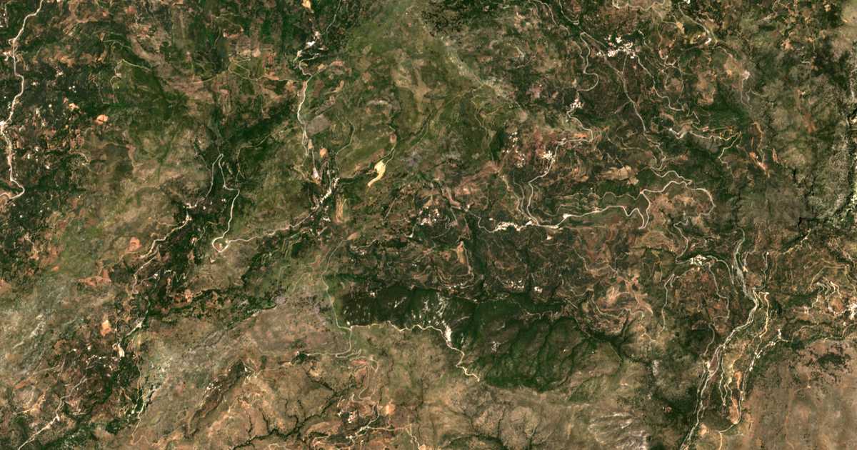 Mapa por satélite de Máza