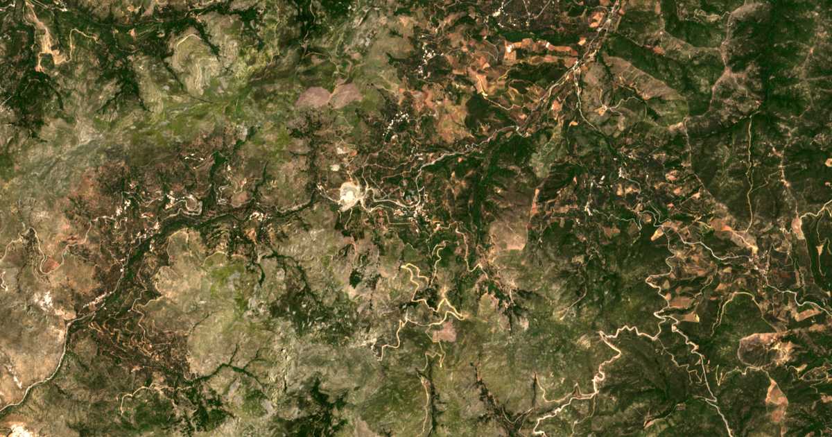 Mapa por satélite de Élos
