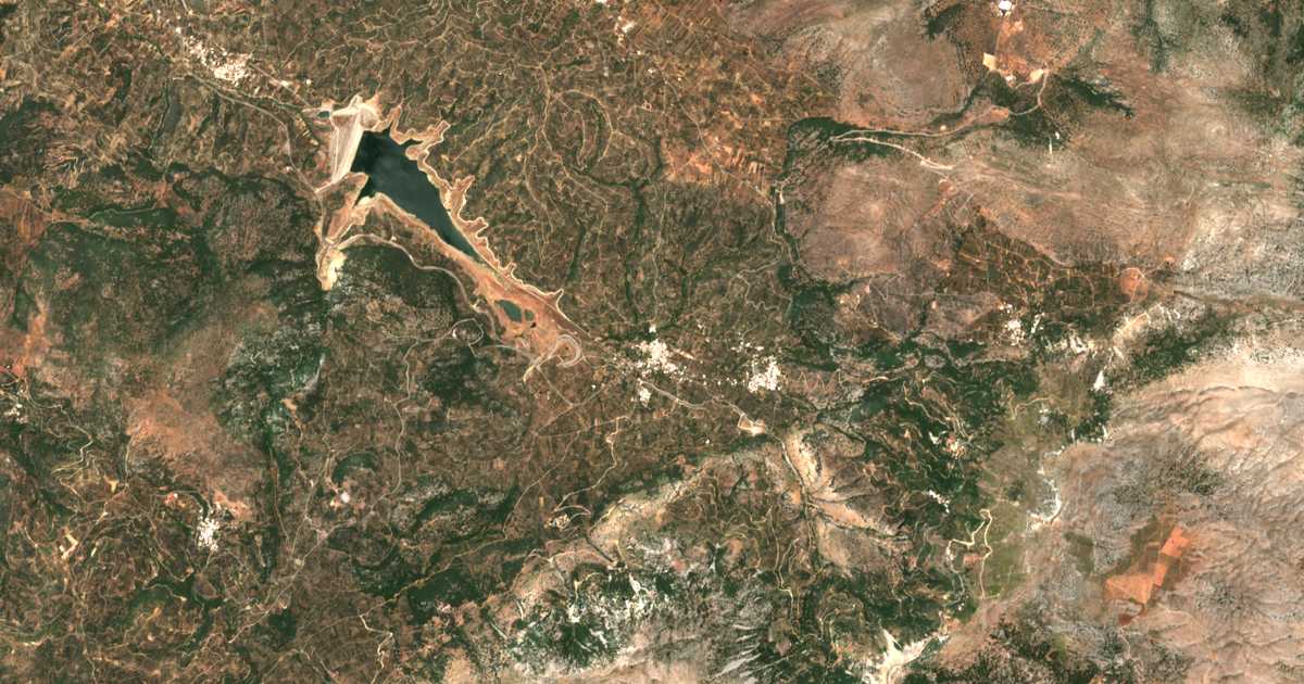 Mapa por satélite de Avdoú