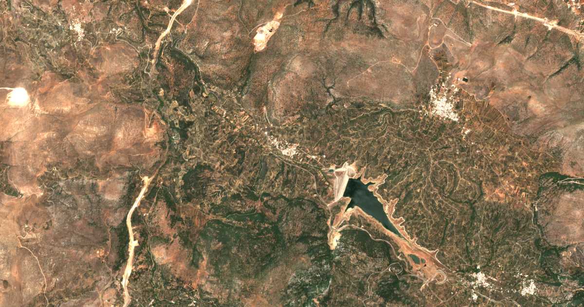 Mapa por satélite de Potamiaí