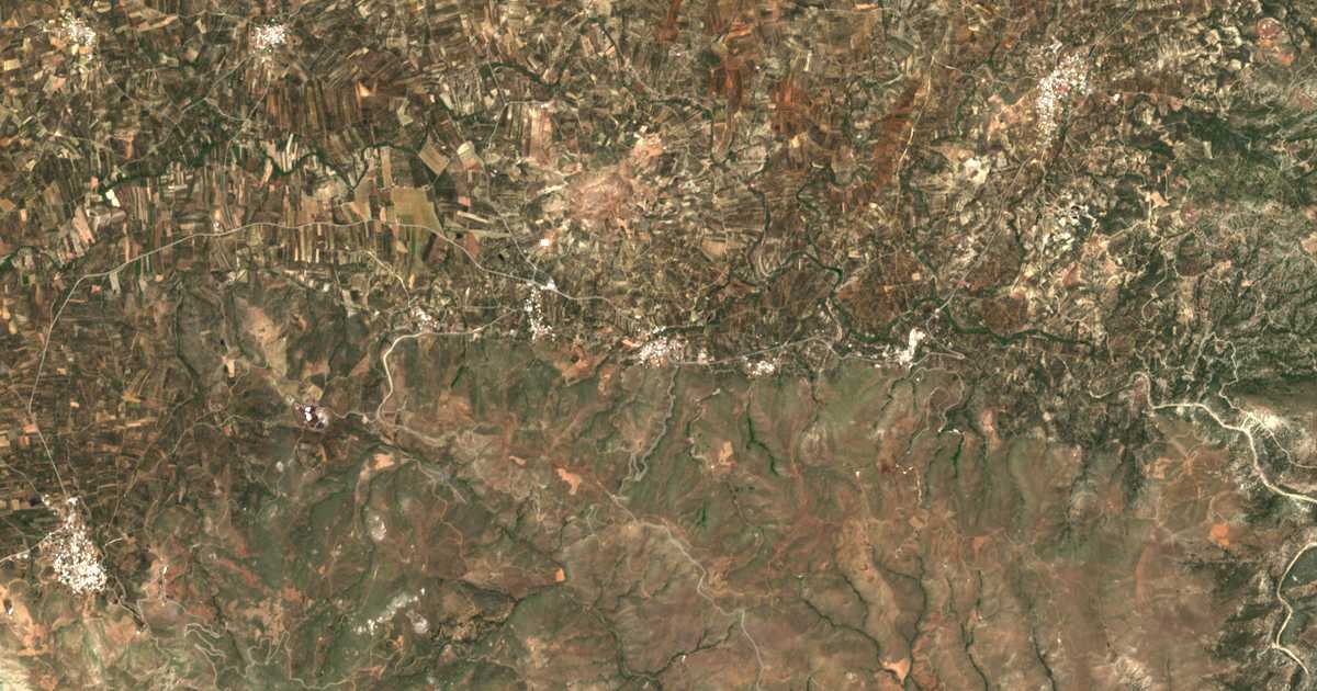 Mapa por satélite de Káto Kastellianá