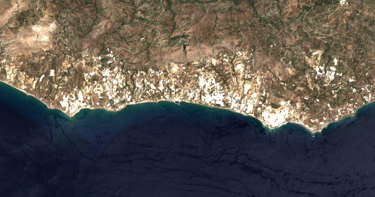 Mapa por satélite de Néa Árvi