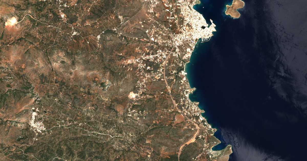 Mapa por satélite de Roúsa Límni